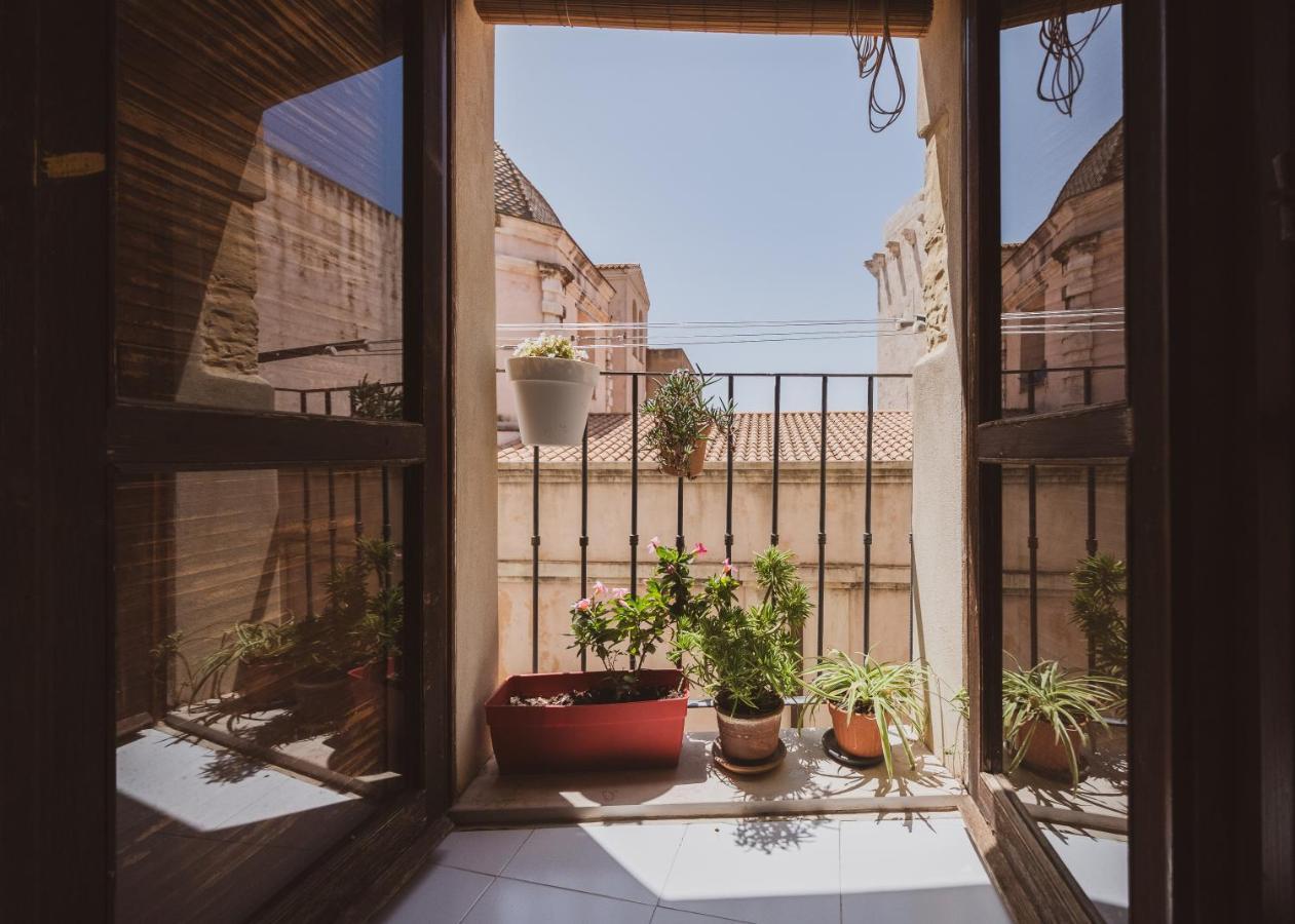 Love Tree Apartment كالياري المظهر الخارجي الصورة